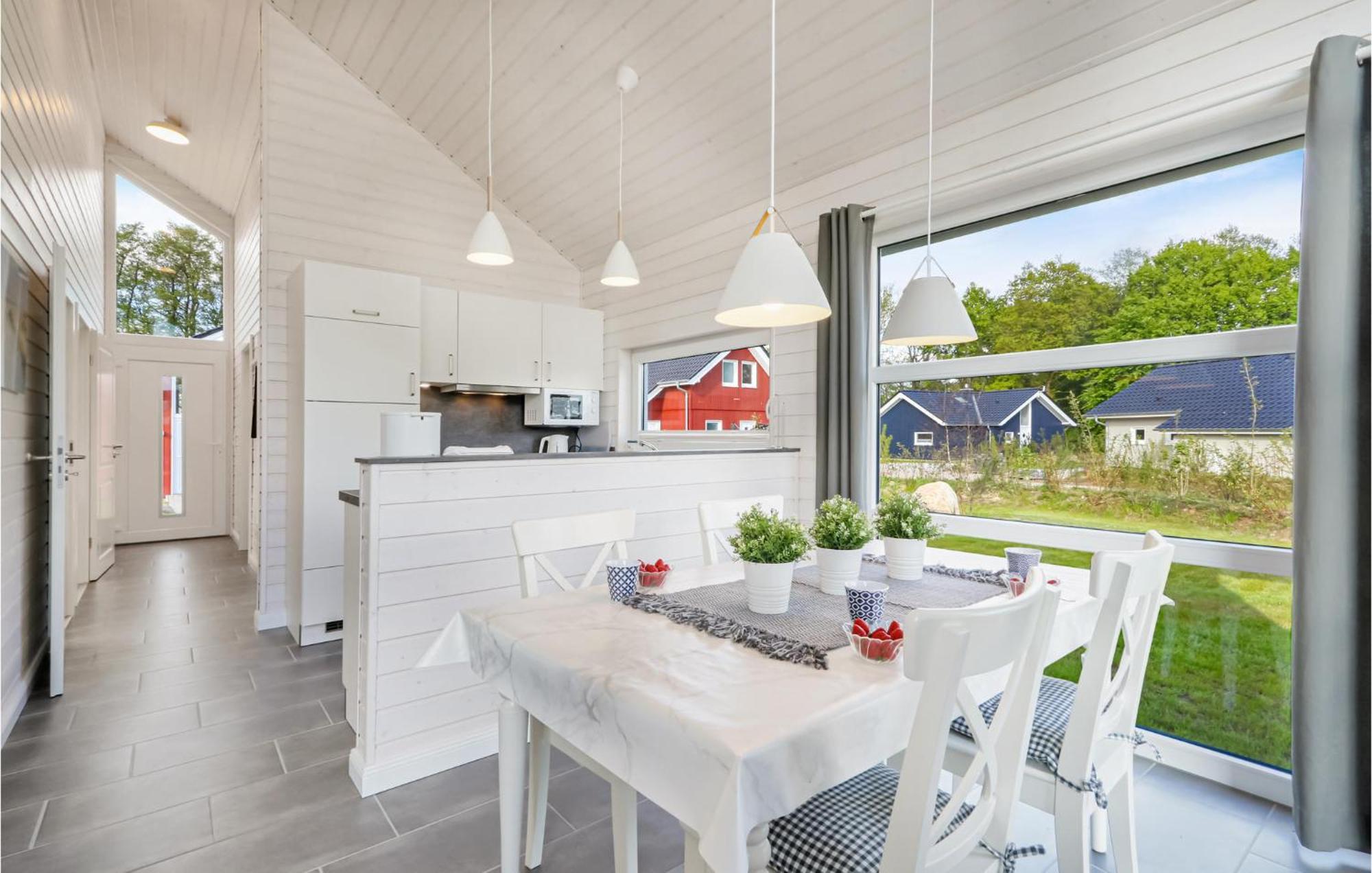 Cozy Home In Krems Ii-Warderbrueck With Wifi Gols Buitenkant foto